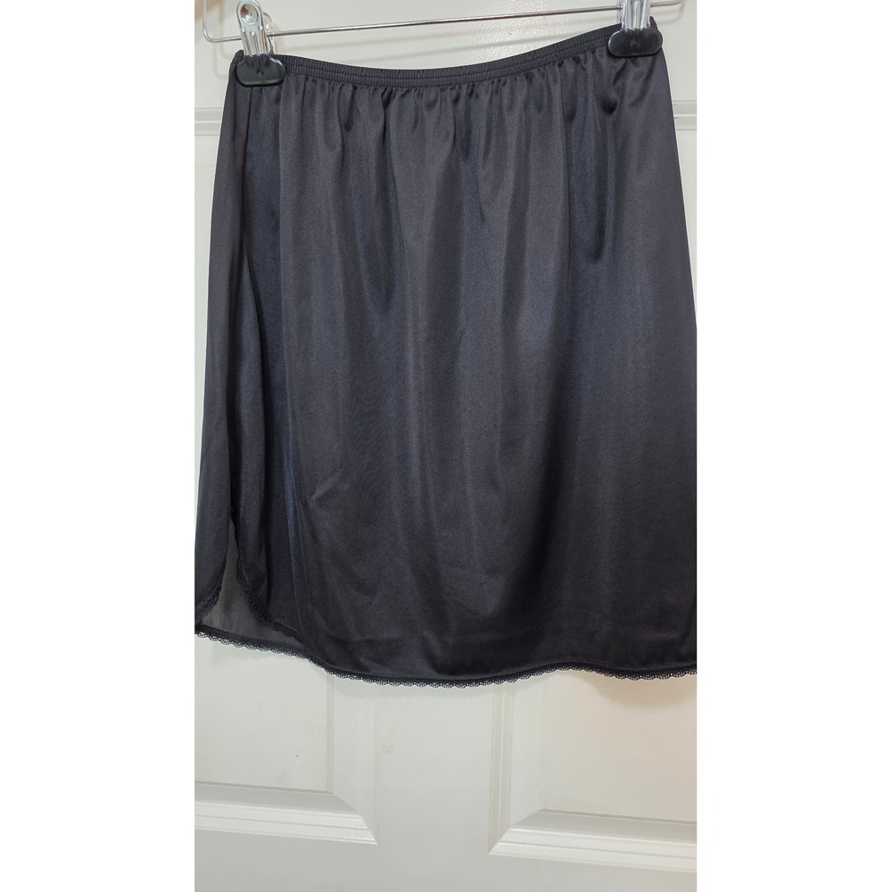 Vanity Fair Half Slip‎ Womens Size M Black Lace Trim Nylon Skirt Slip 11-760